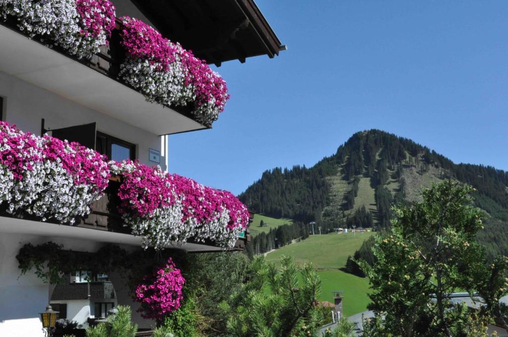 Alpen Apartments Austria Berwang Extérieur photo